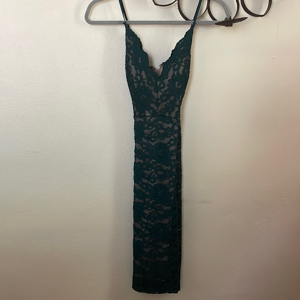 GBG lace bodycon dress